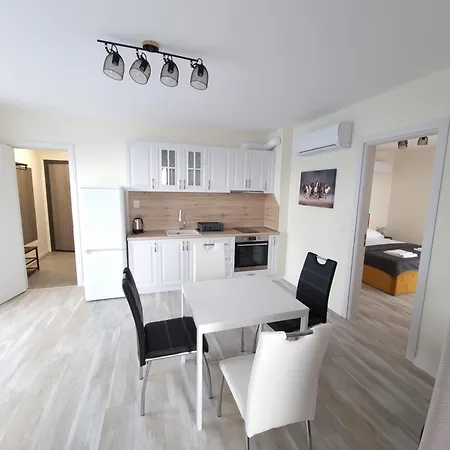 Apartamento орех а30